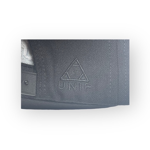 Deadstock: new UNIF 𖤐 Compton Snapback Embroidered Y2K 90’s Dad Cap 𖤐 Black 𖤐 - Picture 8 of 16